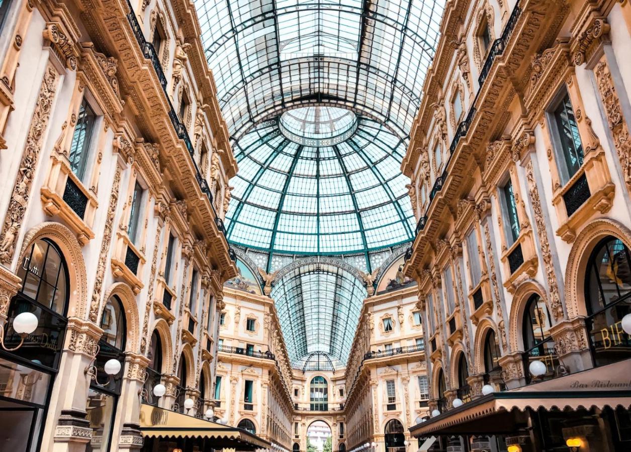 Comecasa Prestigious Turati Milan Exterior photo